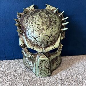 Spiked Predator Mask in Green and Brown